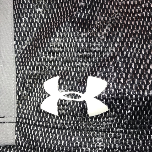 3/$34 UNDER ARMOUR HEAT GEAR SHORTS SILVER/GREY GIRLS SIZE  M/YOUTH - Picture 8 of 16
